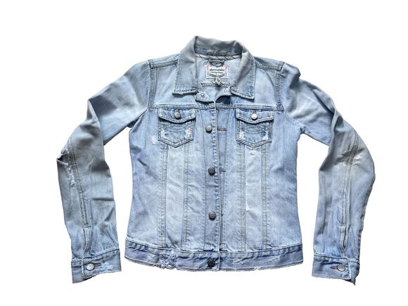 Abercrombie & Fitch Jackets & Blazers - VTG Y2K Abercrombie & Fitch Womens XL Denim Jacket Light Wash Trucker Distressed